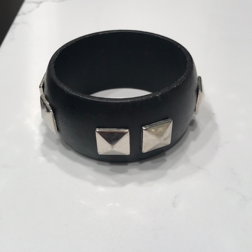 Rocker Beveled Bracelet